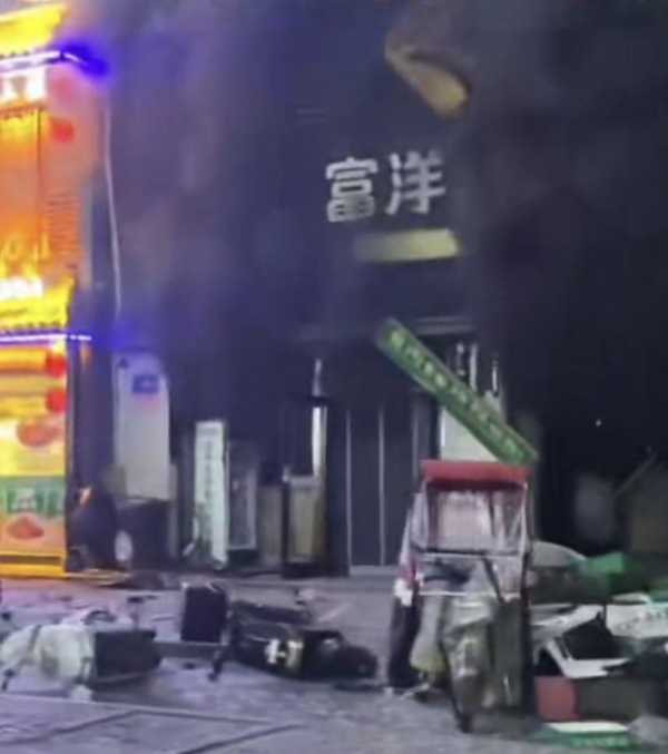 宁夏一烧烤店爆炸 已搜救出38人