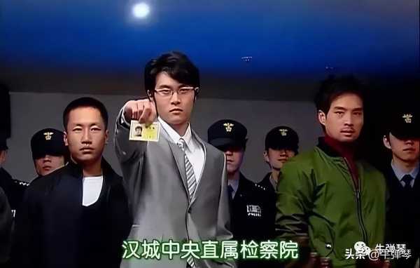 韩总统尹锡悦岳母当庭被捕!韩国很戏剧性一幕