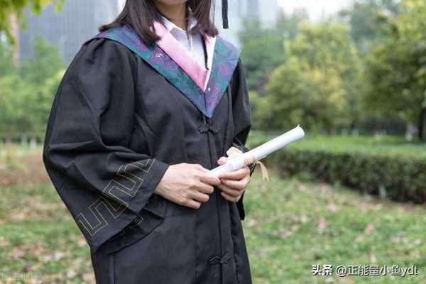 学士服的领子颜色代表什么?学士服颜色分类