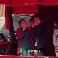 男网红2次上台被王婆识破赶走